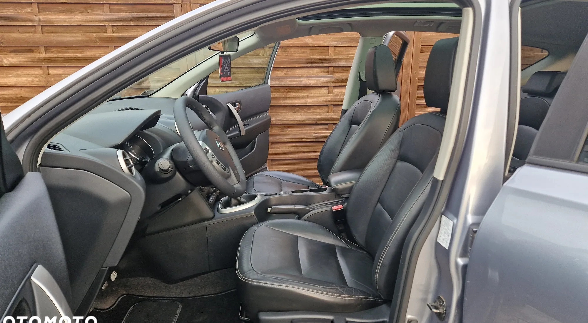 Nissan Qashqai cena 44900 przebieg: 165000, rok produkcji 2013 z Kozienice małe 667